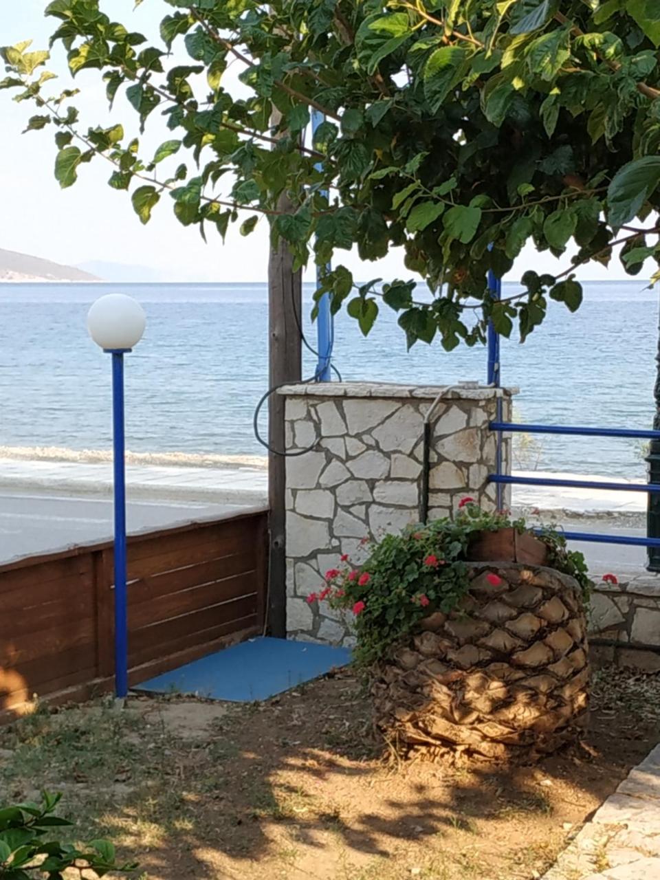 Holiday Tolofona Beach Eratini Exteriér fotografie